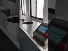 Sbavatura e separazione a macchina