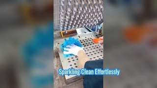Guanti per la pulizia in silicone per una cucina scintillante
